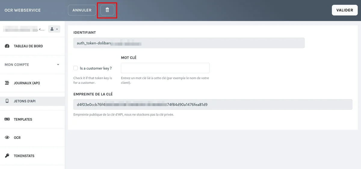 Fiche d'un jeton d'API avec le bouton de suppression
